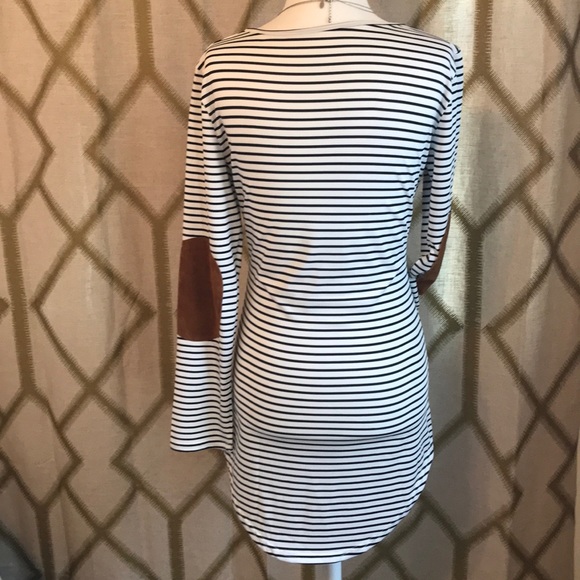 Striped Long Sleeve Tunic - Picture 3 of 6